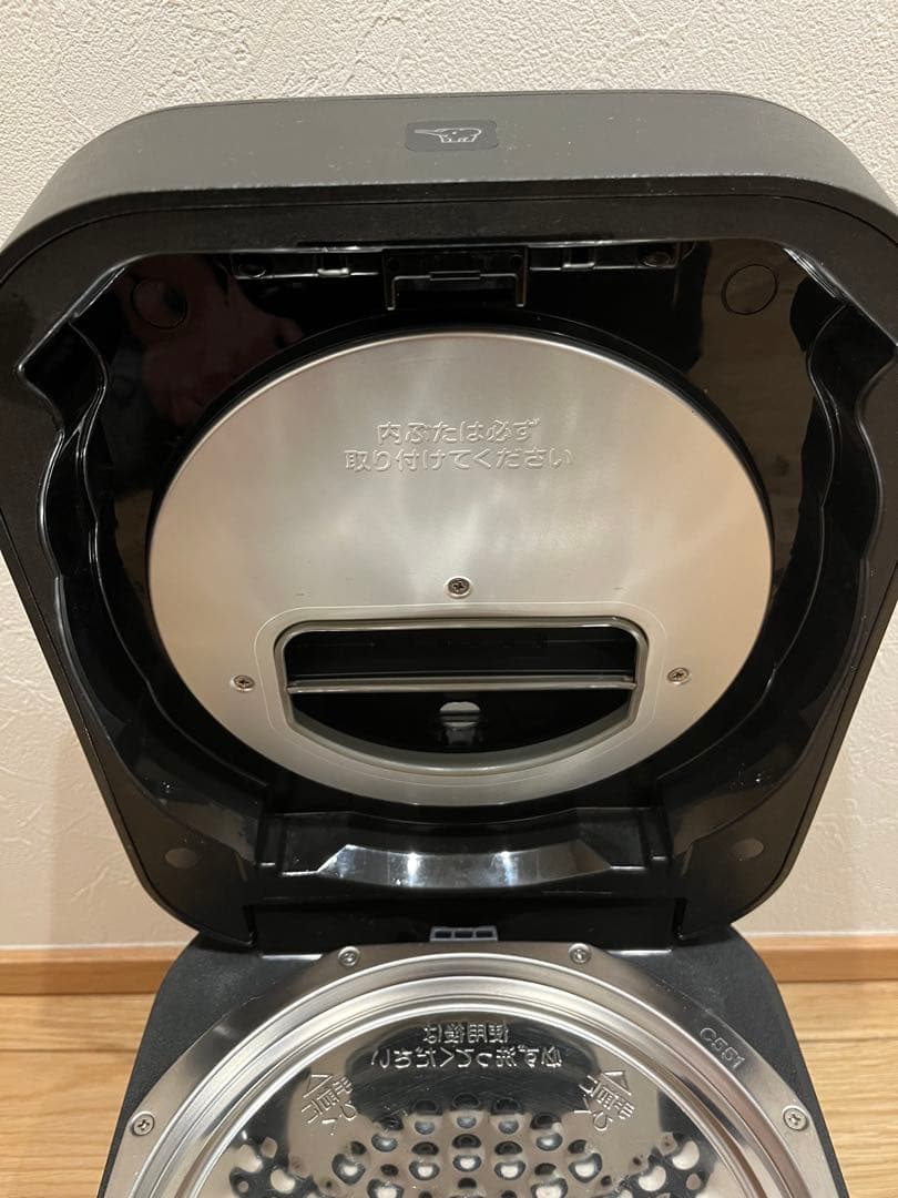 象印　NW-SA10 炊飯器 1.0L ブラック