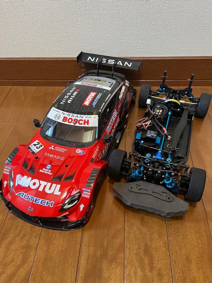 タミヤ tt-02 SRX仕様AUTECH Zボディ付き