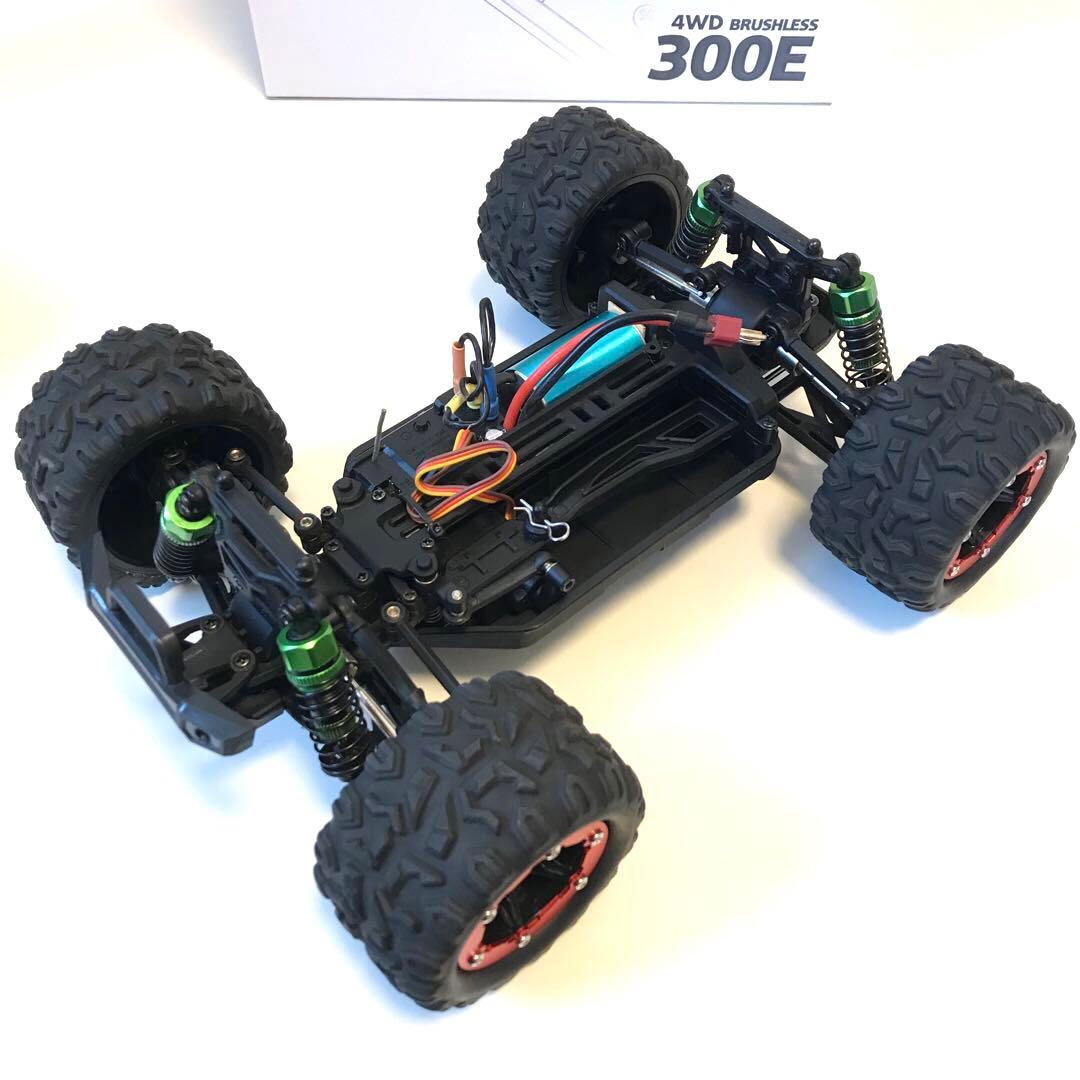 オフロードラジコンカー DEERC 300E ブラシレスモーター