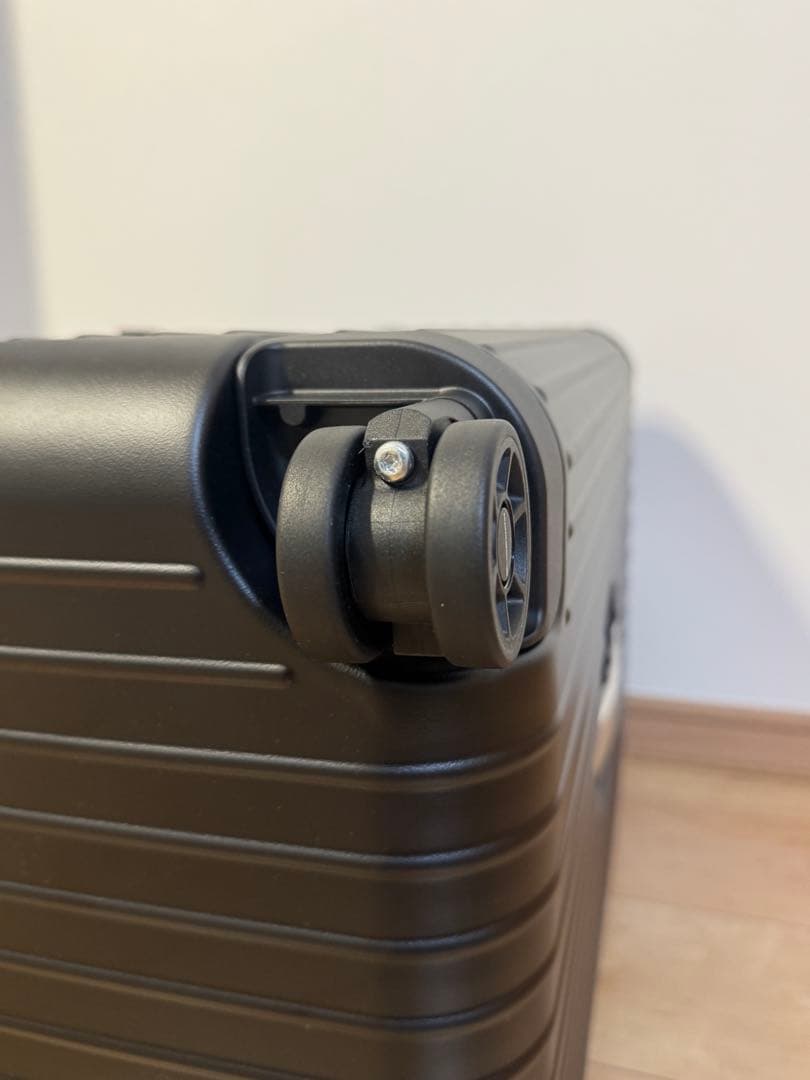 【新品未使用】RIMOWA × PORSCHE スーツケース 74L