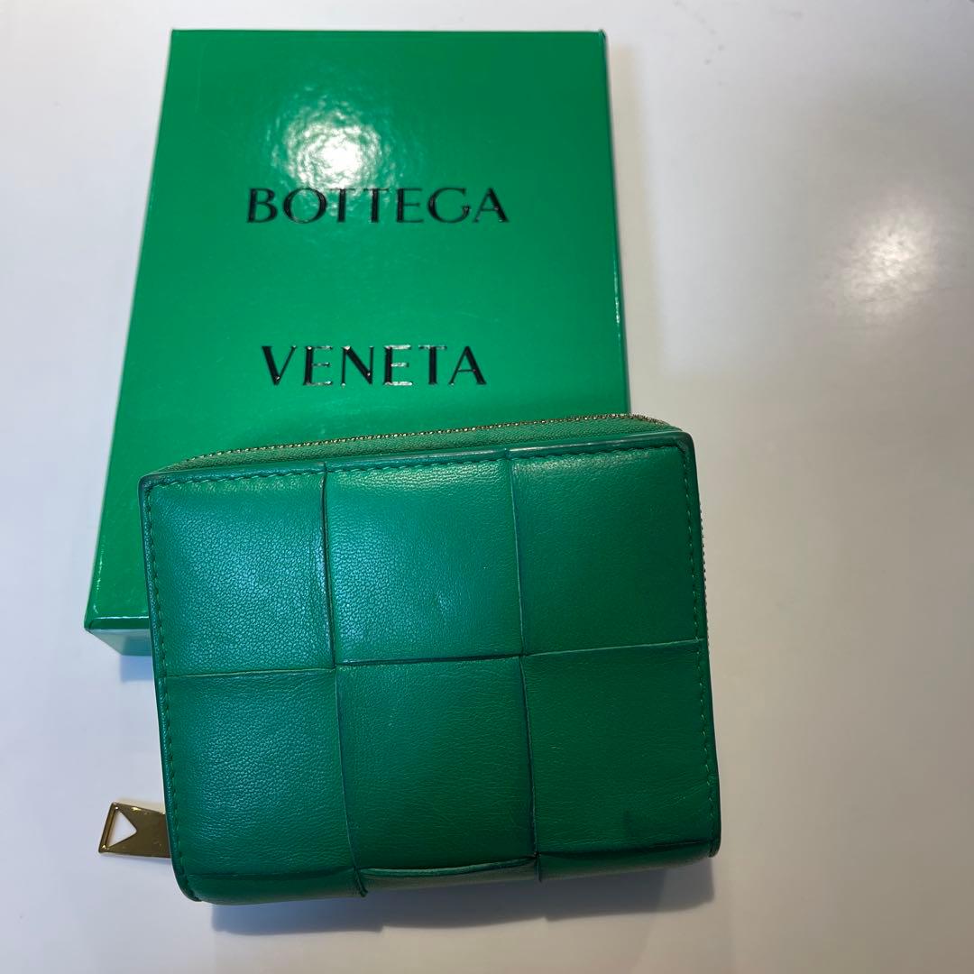 BOTTEGA VENETA グリーン二つ折り財布