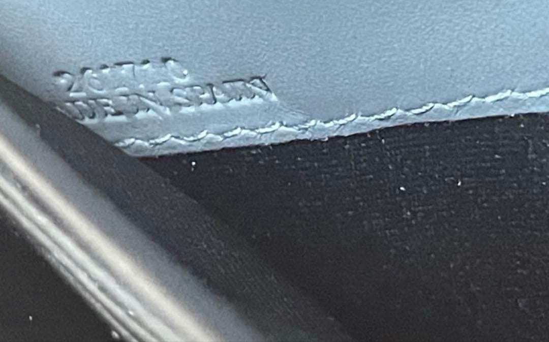 最終価格　LOEWE リピートアナグラム 長財布