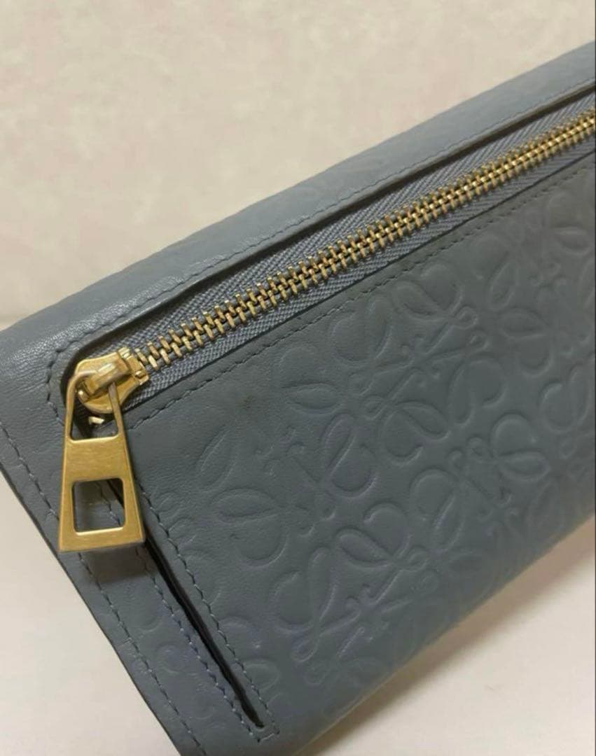 最終価格　LOEWE リピートアナグラム 長財布