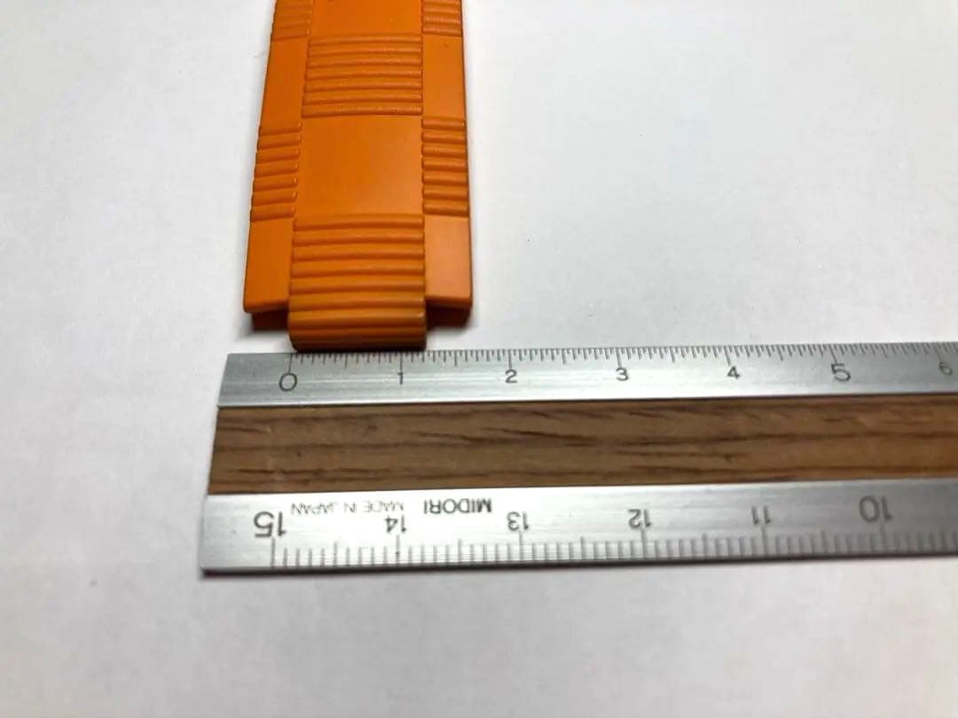 LOUIS VUITTON ラバーベルト オレンジ