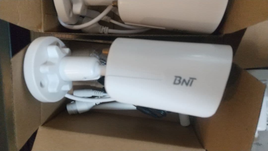 ＢＮＴ　防犯カメラ赤外線付カメラ5個　半額以下