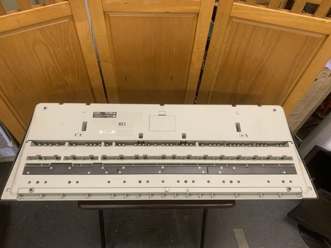 CASIO 電子キーボード 譜面台付き　CTK-4400