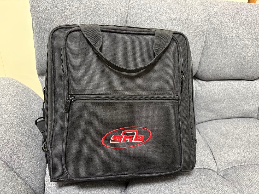 ［最終値下げ］darkglass microtubes　ベースアンプ　ケース付き