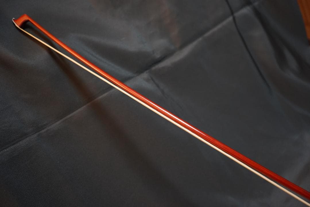 【良弓】バイオリン　フェルナンブーコ　弓　4/4　装飾スクリュー　☆2