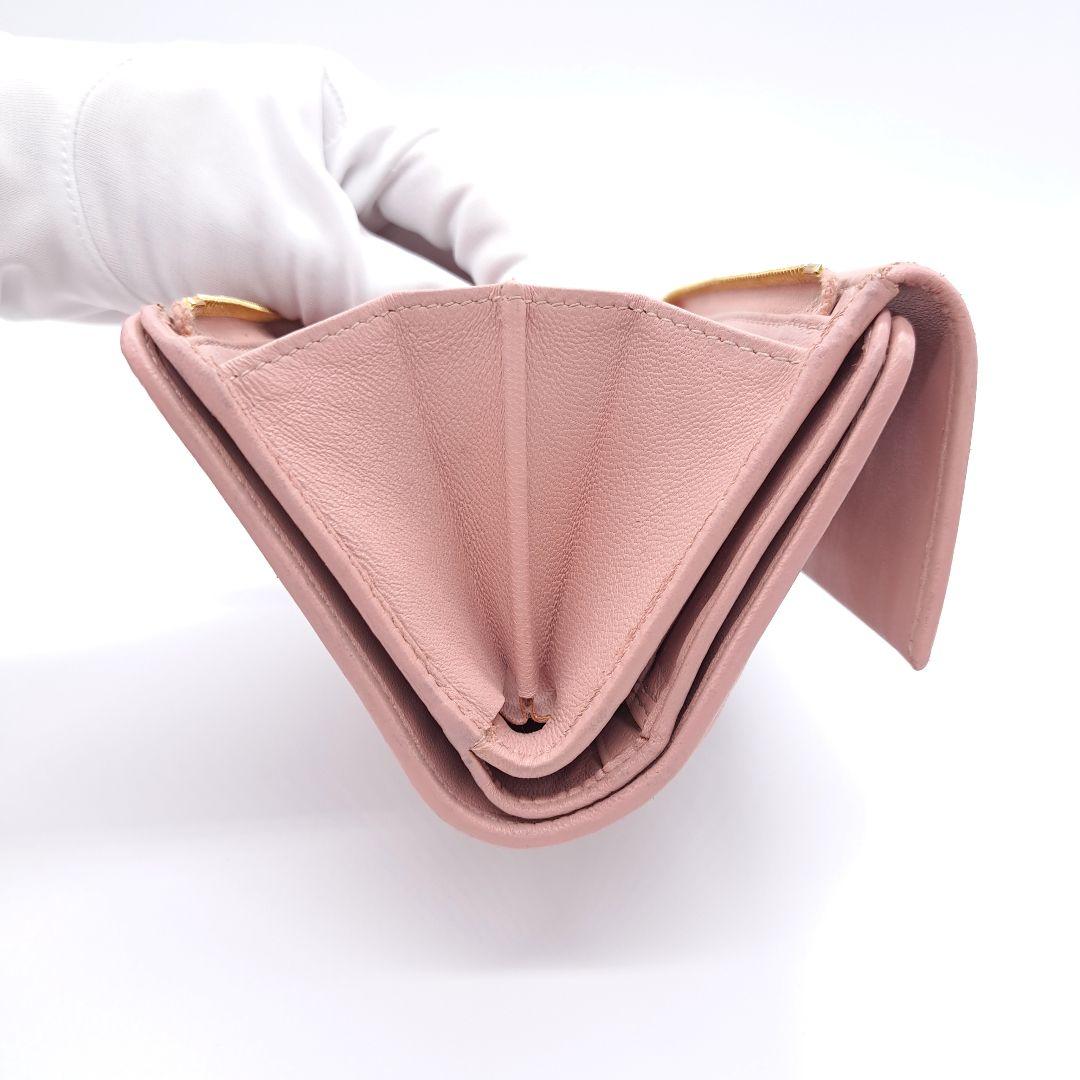 miu miu ミュウミュウ マテラッセ 二つ折り 財布 ORCHIDEA