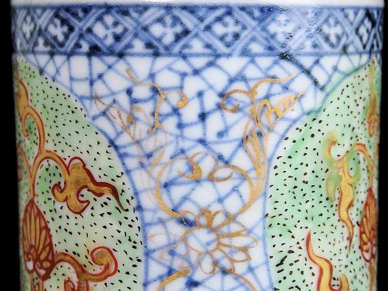 古伊万里　染錦　一つ葵に唐草　氷裂紋の図　のぞき　猪口　E211AS-BXg