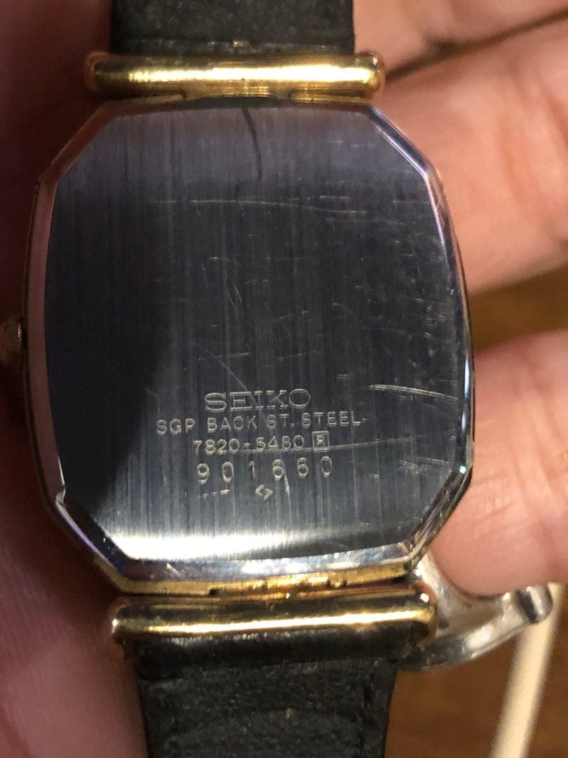 koka様　セイコー　シャリオ　SEIKO スクエア　ローマン文字　腕時計