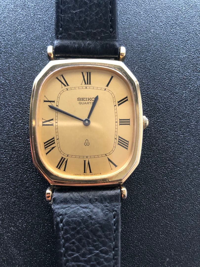 koka様　セイコー　シャリオ　SEIKO スクエア　ローマン文字　腕時計