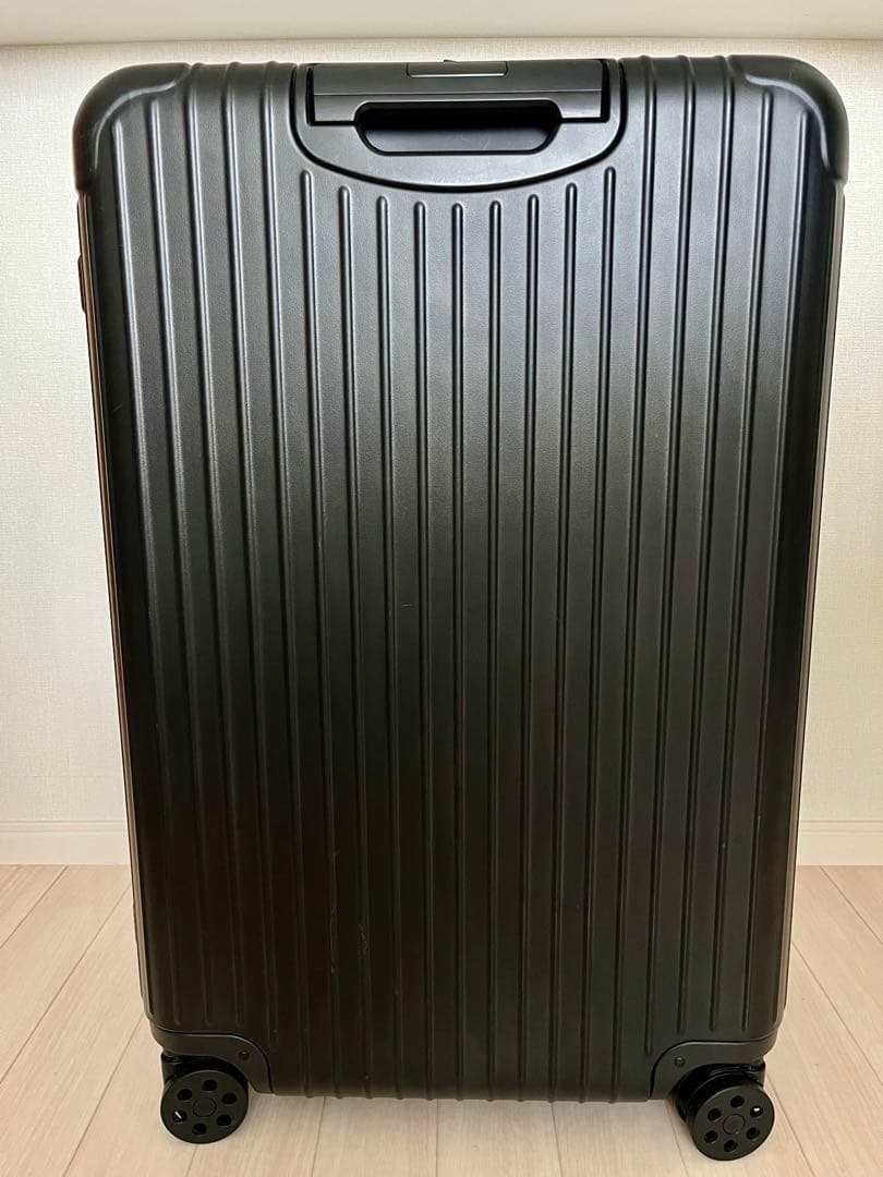 RIMOWA（リモア）スーツケース　エッセンシャル　チェックインL