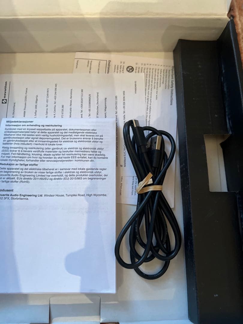 Novation Launchpad X MIDIパッド