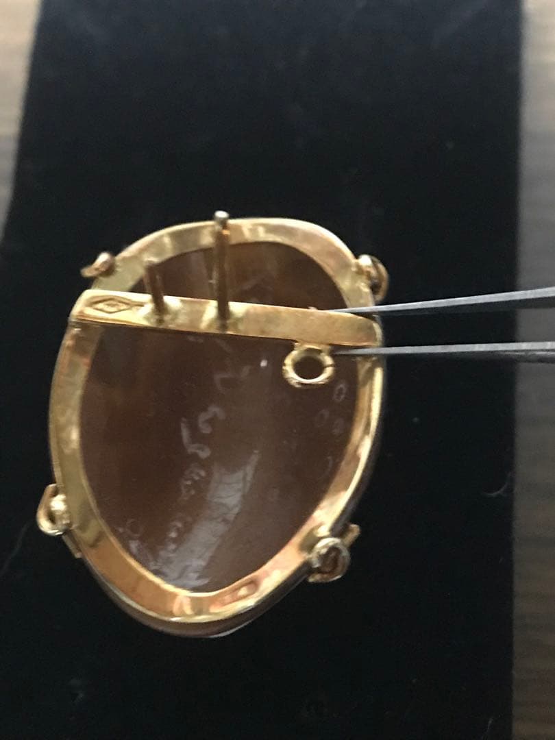 カメオピンブローチ