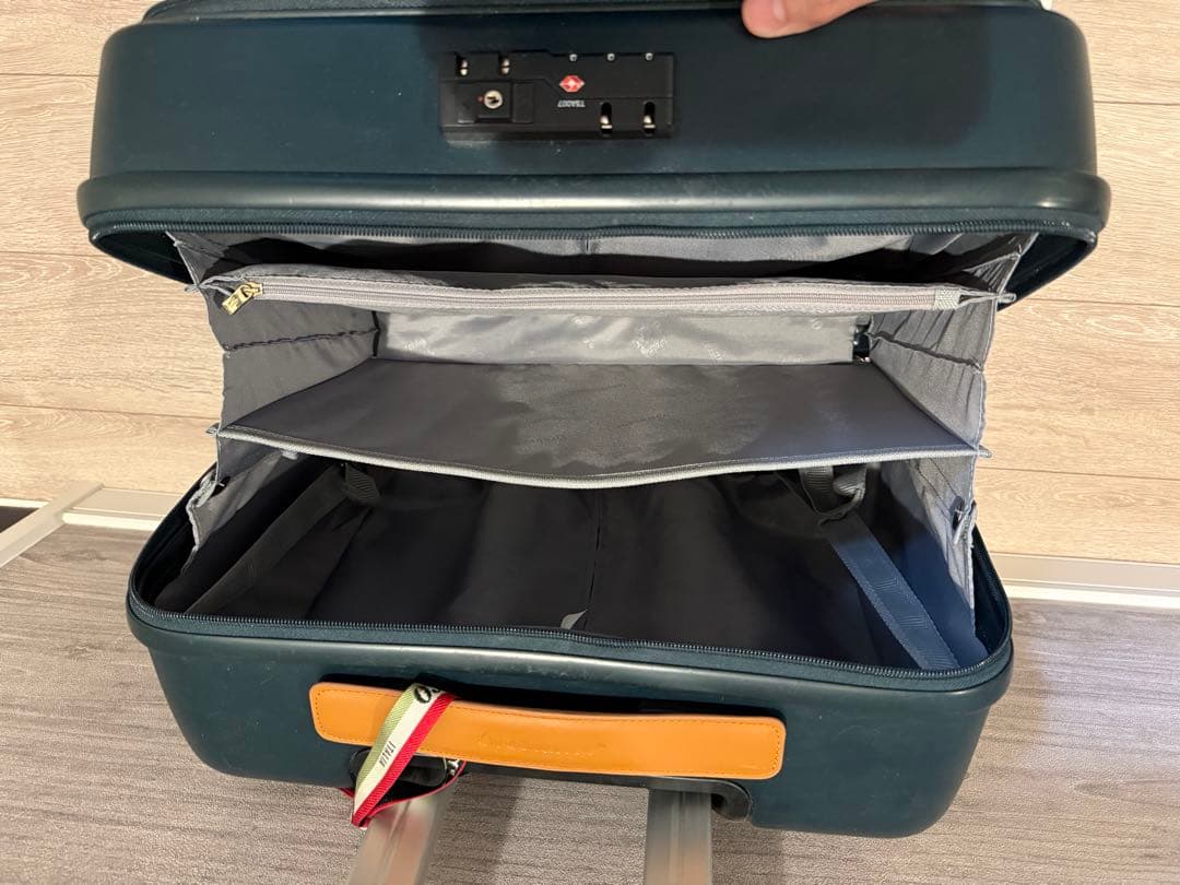 オロビアンコ　キャリーケース　グリーン　中古