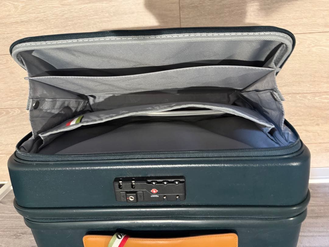 オロビアンコ　キャリーケース　グリーン　中古