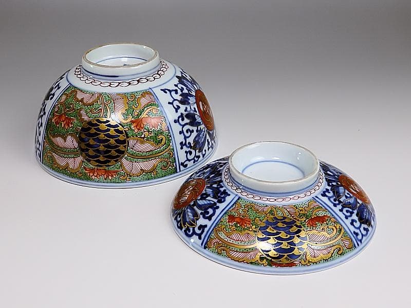 大聖寺伊万里 　染錦　牡丹に唐草吉祥紋図　蓋茶碗 　５客 　214AS- GGo