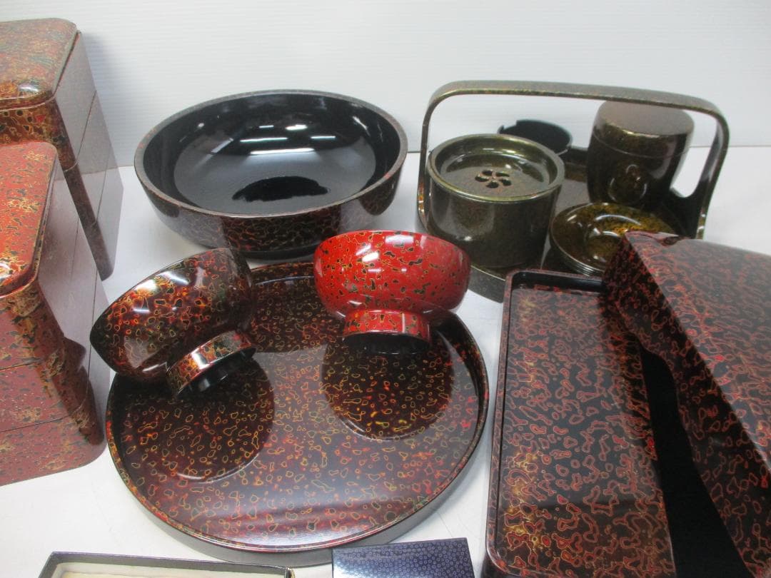 津軽塗 漆器まとめて 唐塗/七々子塗 重箱/硯箱/丸盆/菓子器/夫婦碗他