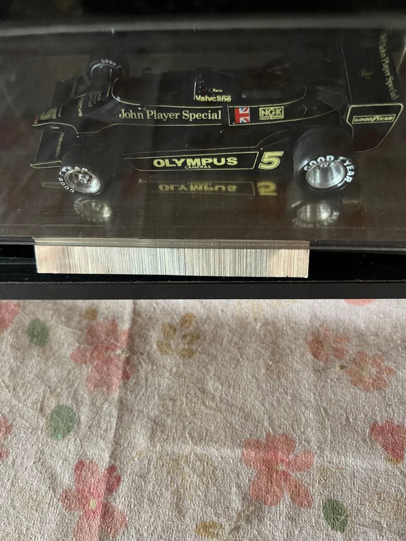 陸　Lotus 79 1/43スケールモデル