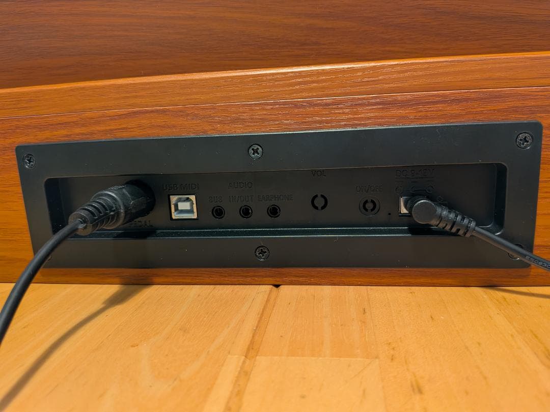 電子ピアノ 88鍵盤 ウッド調 CARINA