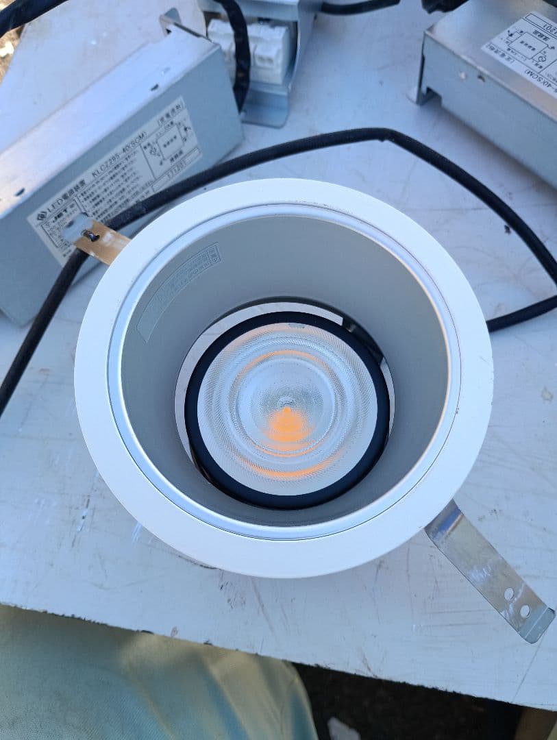e*0様 3210)LEDダウンライト　１６個　穴径１００ｍｍ　３０００K　＋