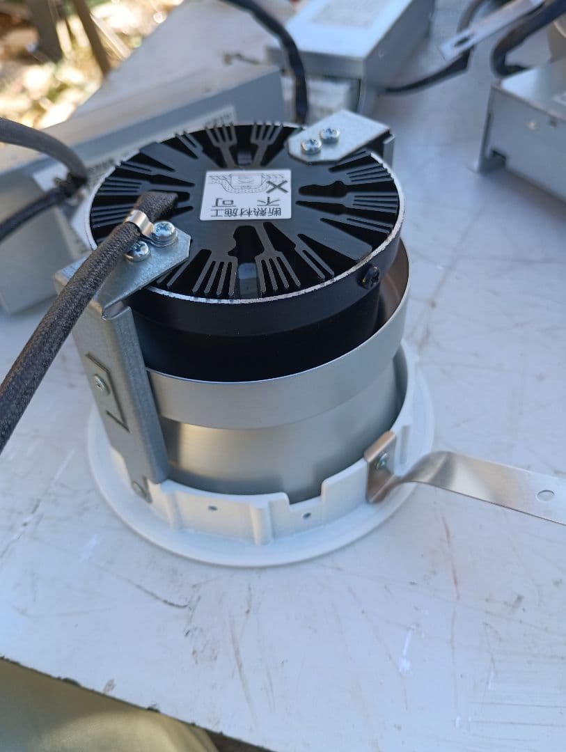 e*0様 3210)LEDダウンライト　１６個　穴径１００ｍｍ　３０００K　＋