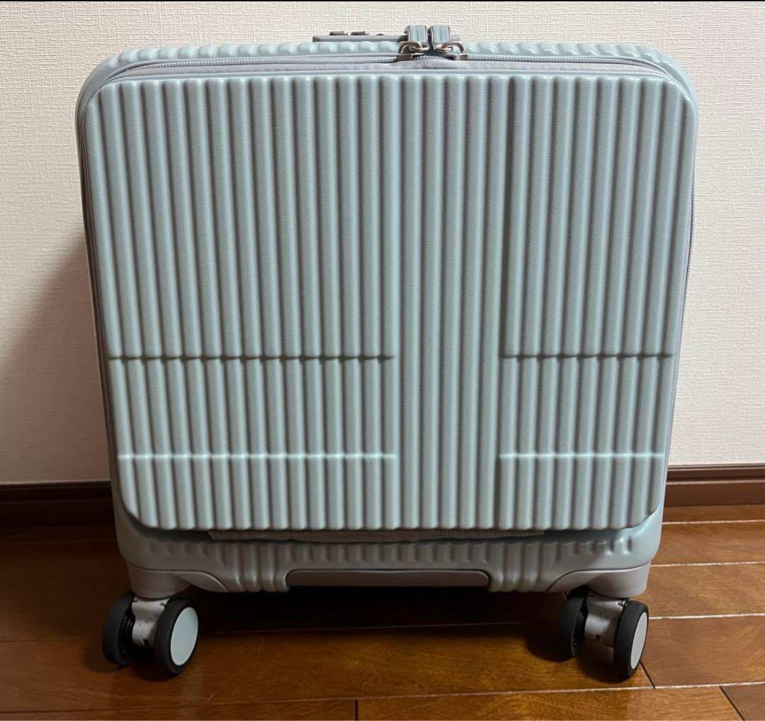 新品 innovator 33L キャリーケース ペールブルー inv20