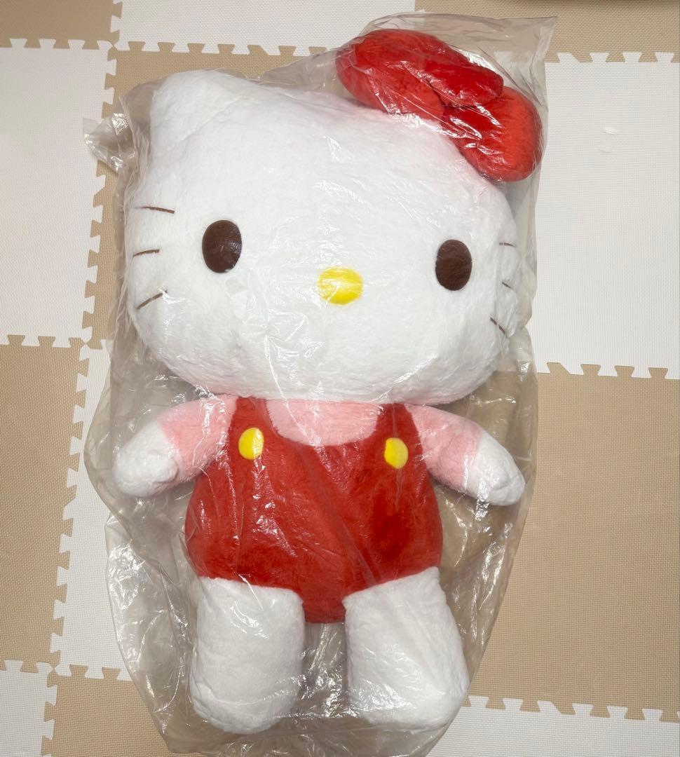 【新品】 ハローキティ ぬいぐるみ　4Lサイズ