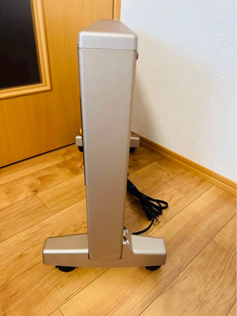 良品✨サンルミエ キュート 遠赤外線 暖房器 E800LS パネルヒーター