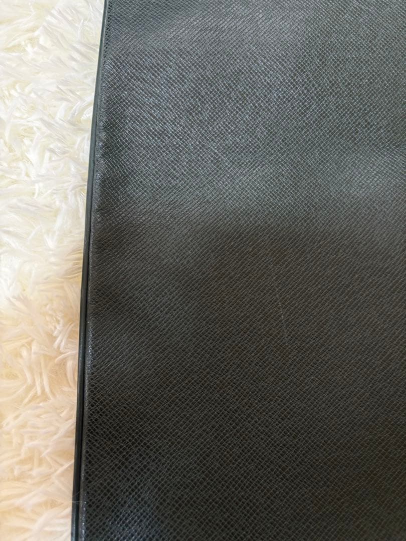 ルイ ヴィトン タイガ ベーリング ガーメントバッグ M30134 グリーン