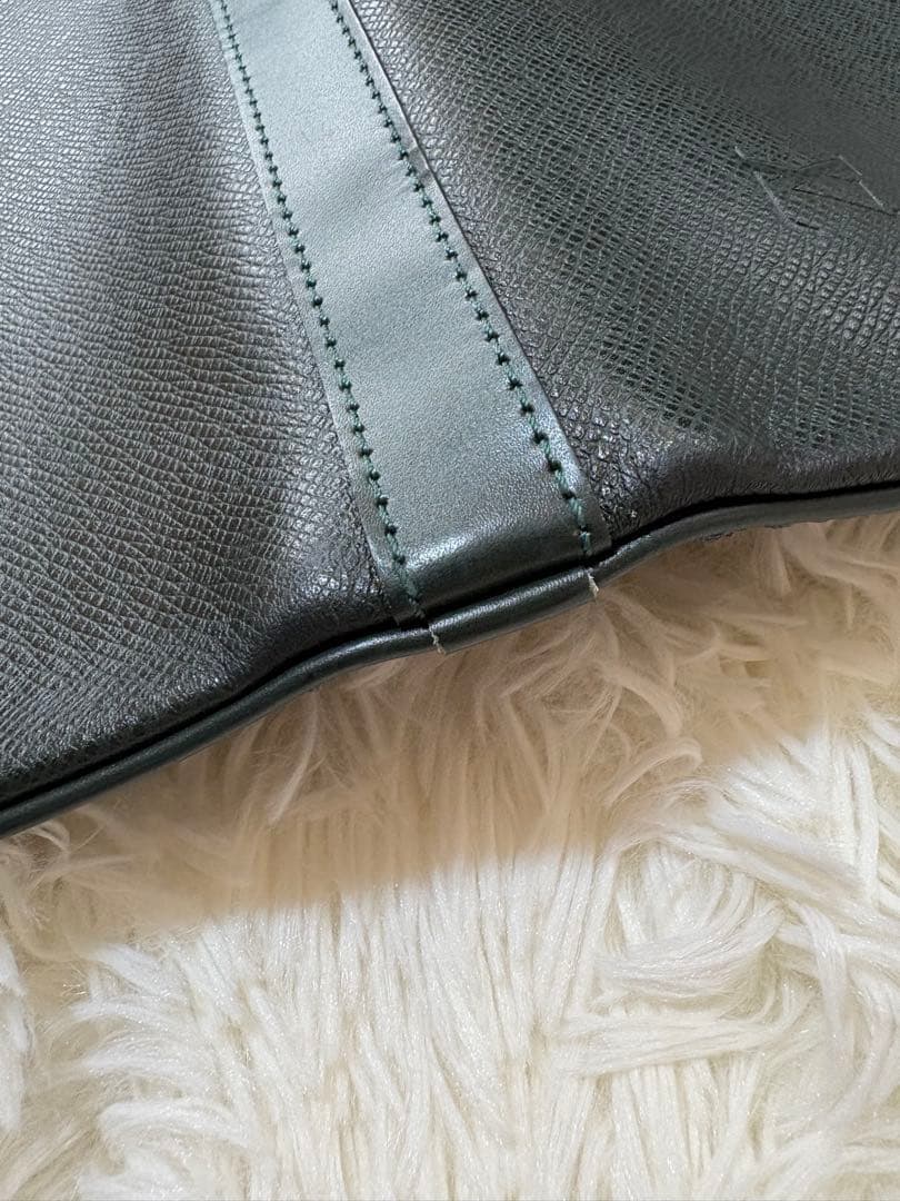 ルイ ヴィトン タイガ ベーリング ガーメントバッグ M30134 グリーン