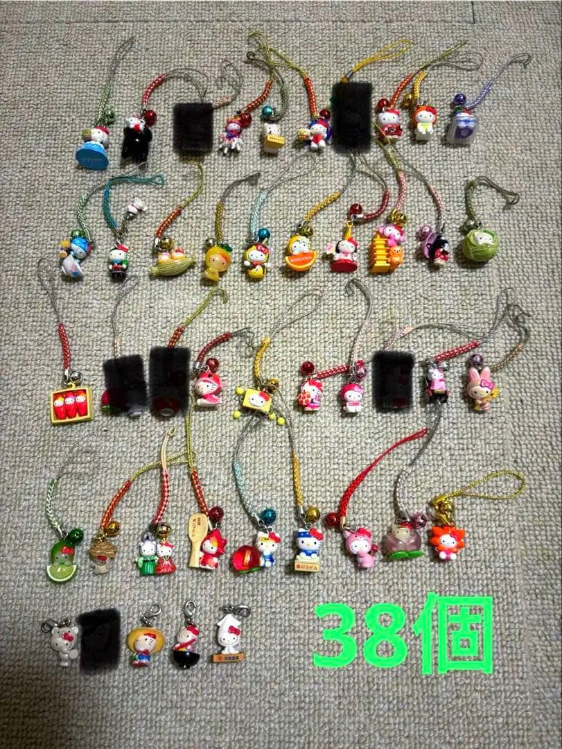 ご当地キティ　キーホルダー　38個　まとめ売り