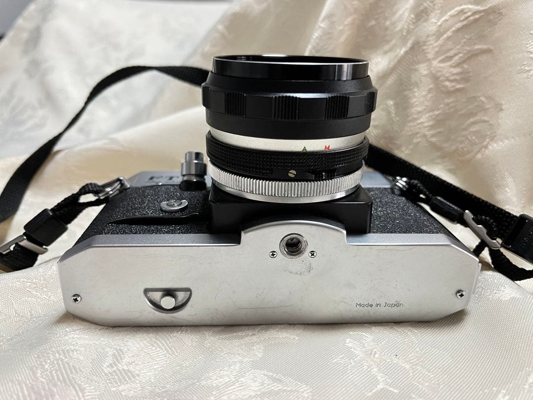 ペトリPÉTRI　ボケがきれいなf1.8の明るいレンズ　　希少カメラ