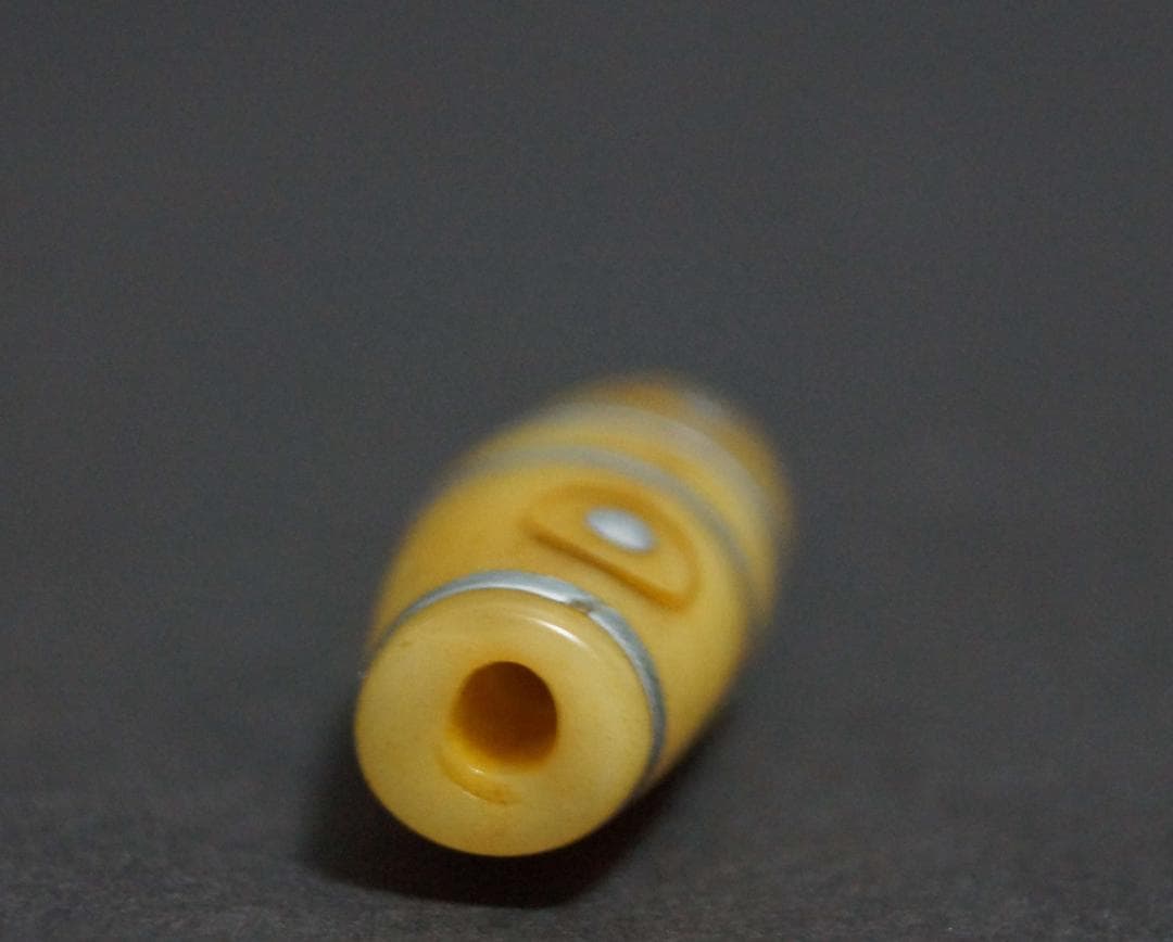 オールドチベット ヤクの骨 銀象嵌 四眼天珠 根付 お守り 緒締玉 提げ物装飾品