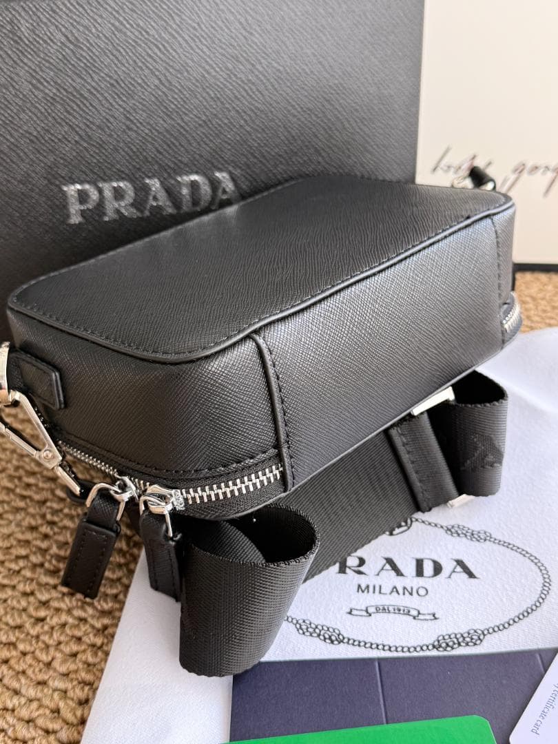 早い者勝ち！ブラック ショルダーバッグ