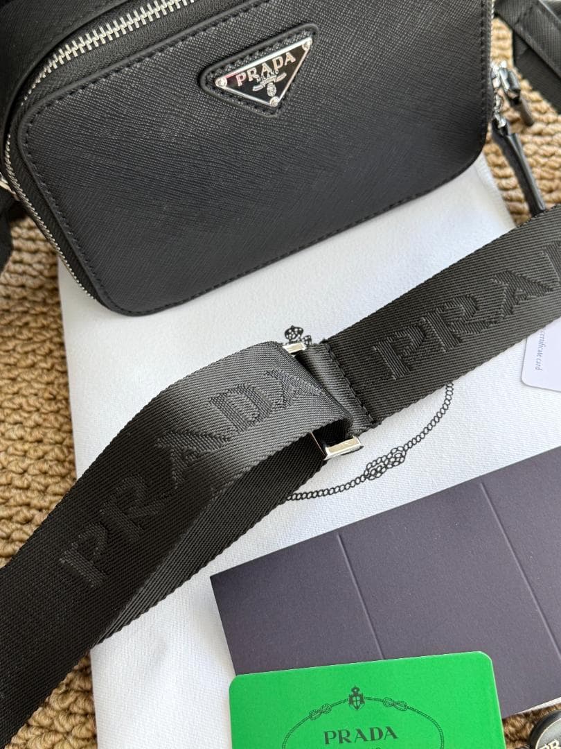 早い者勝ち！ブラック ショルダーバッグ