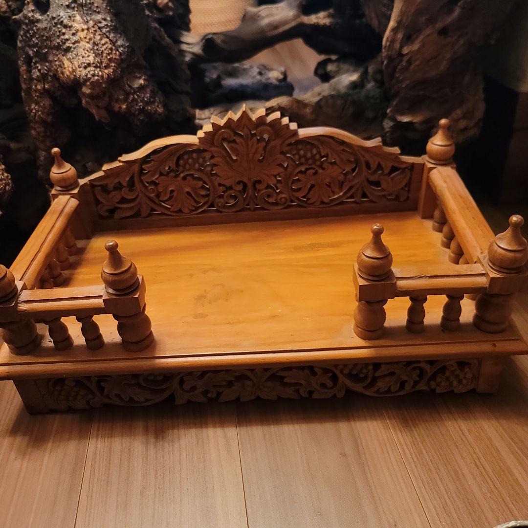 木製アジアンスタイル飾り台