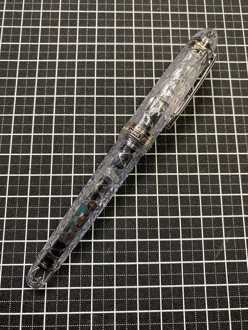 Platinum CENTURY #3776 六花　万年筆　字幅F