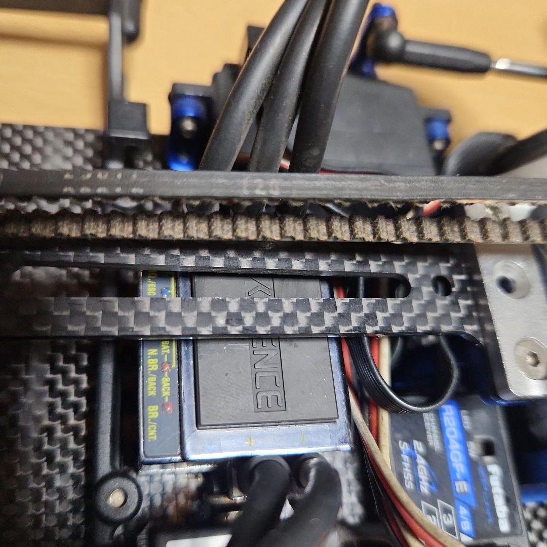 Futaba BLS551 カーボンシャーシ ヨコモ　 DRB ケツカキ仕様