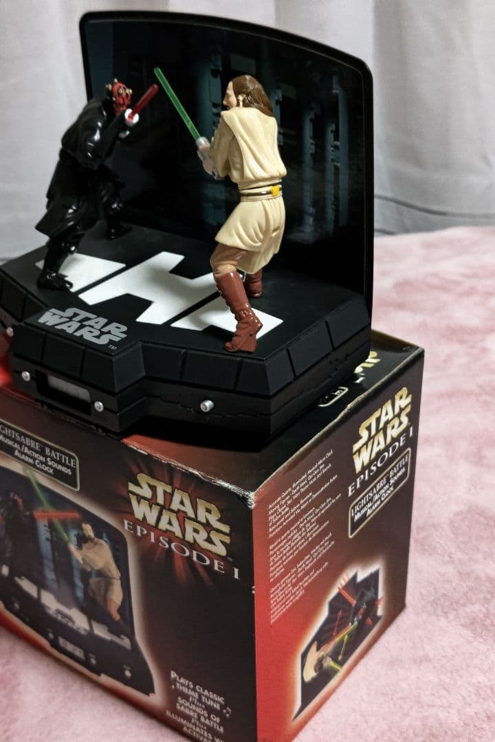 スターウォーズ　ライトセーバーバトル　ミュージカル　アクション　アラームクロック