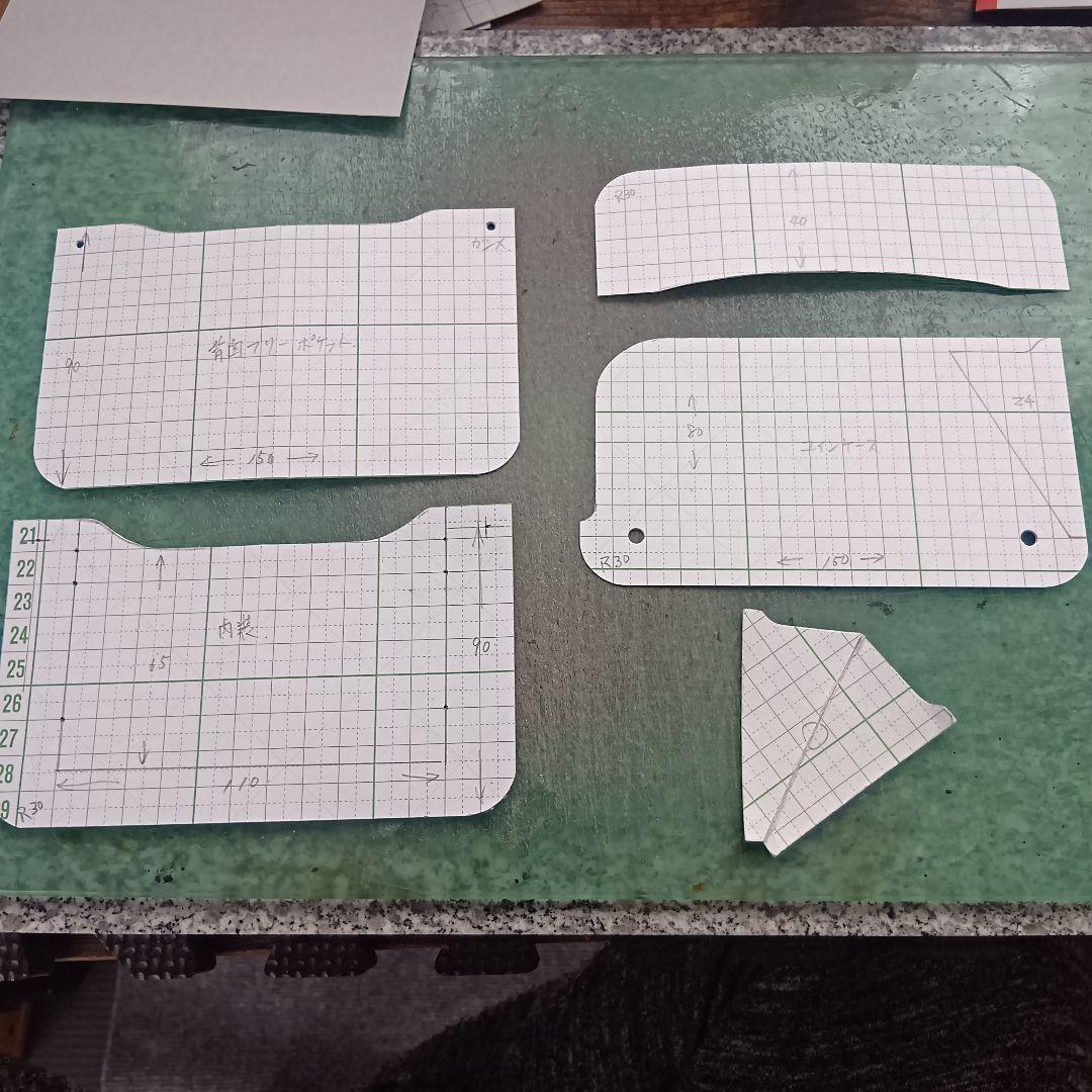 atsushiページ　ミドルトラッカーウォレット