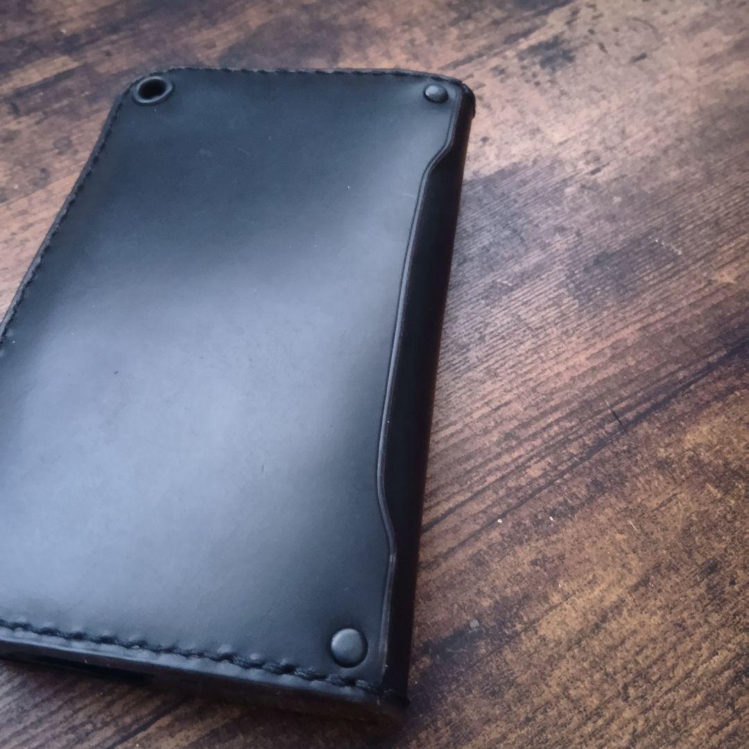 atsushiページ　ミドルトラッカーウォレット