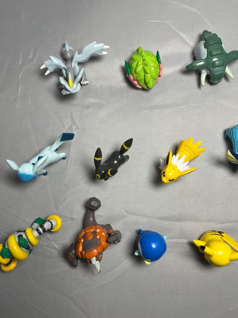 ポケットモンスター　ポケモン　モンコレ　17体セット