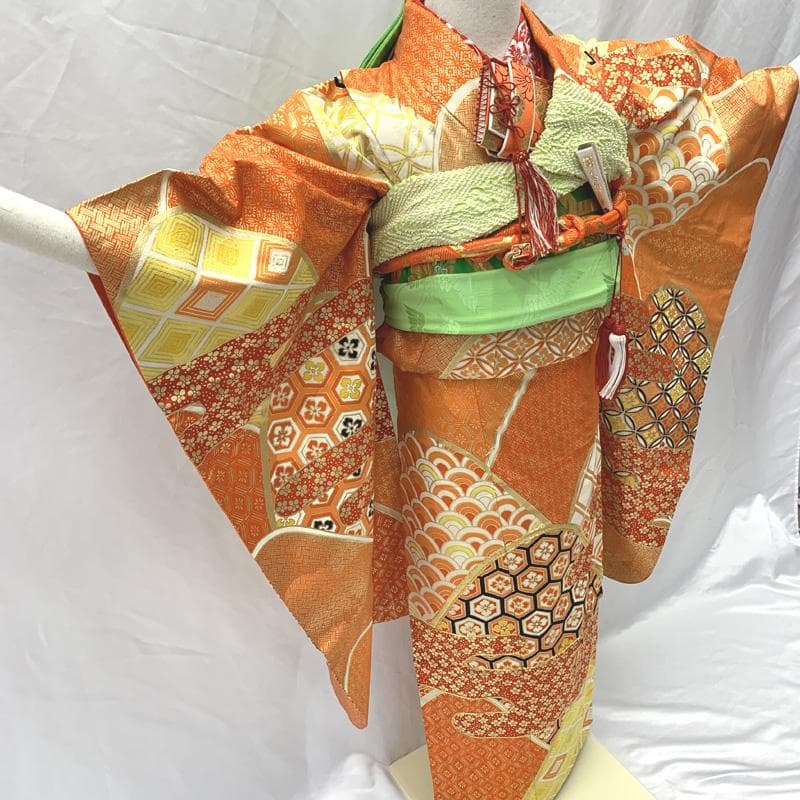 408ag3□七五三 七歳 女児 着物&袋帯 金駒刺繍 霞 青海波文□美品