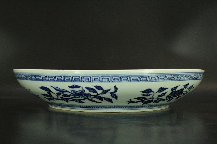 中国美術 青花 枝果紋 皿 φ42.3cm(BB509)