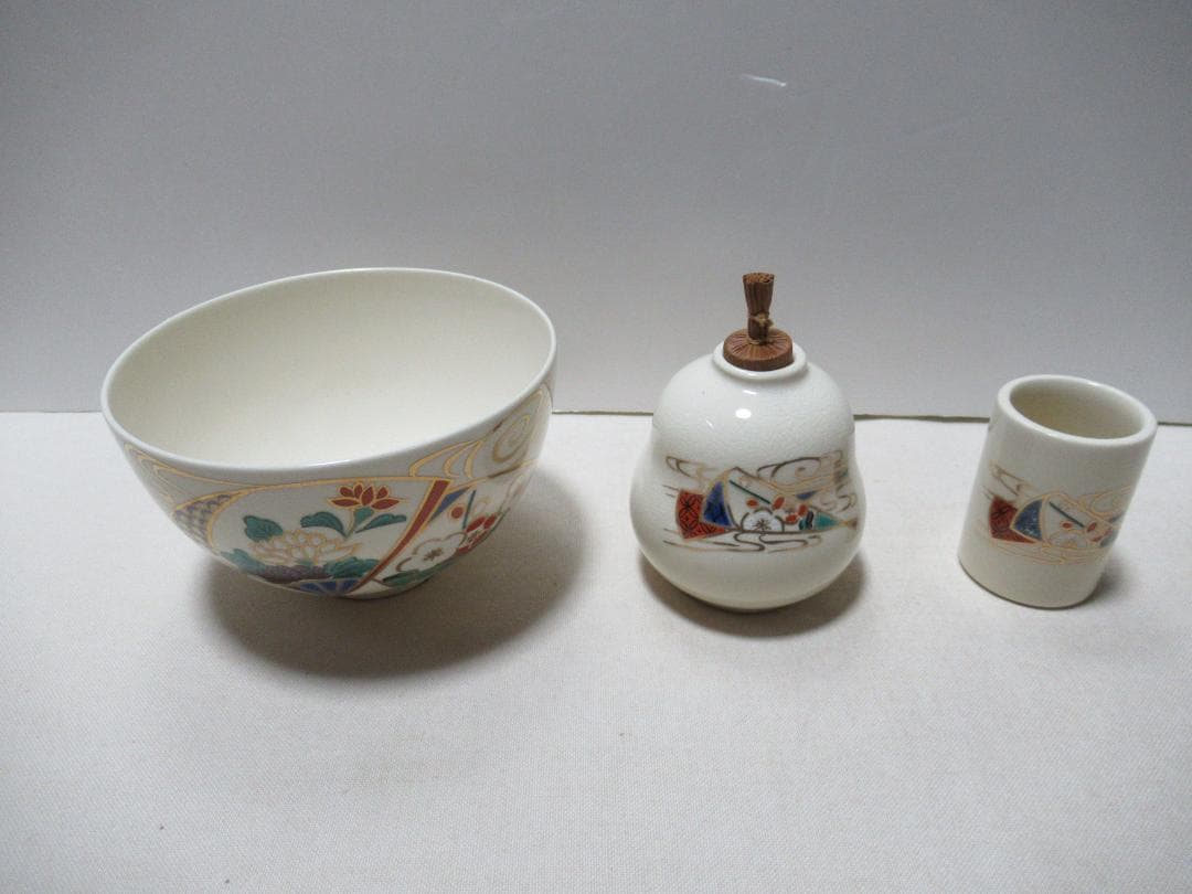 茶道具　唐松蒔絵茶箱　道具皆揃い　蒔絵師忠雲　共箱