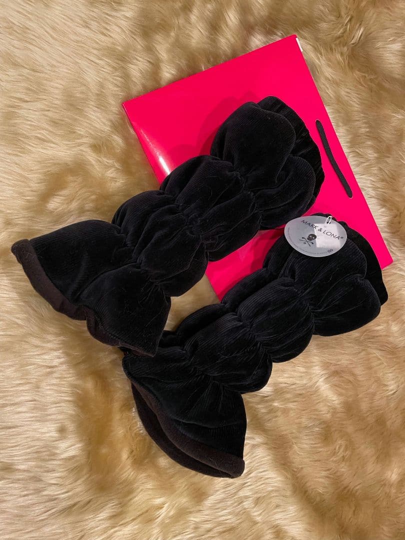 新品✦マークアンドロナ✦コーデュロイチャーム付きレッグウォーマー✦