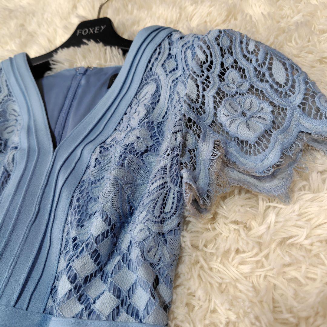 【美品♡美シルエット】タダシショージ　Vネックコードレースドレス　フィット　水色