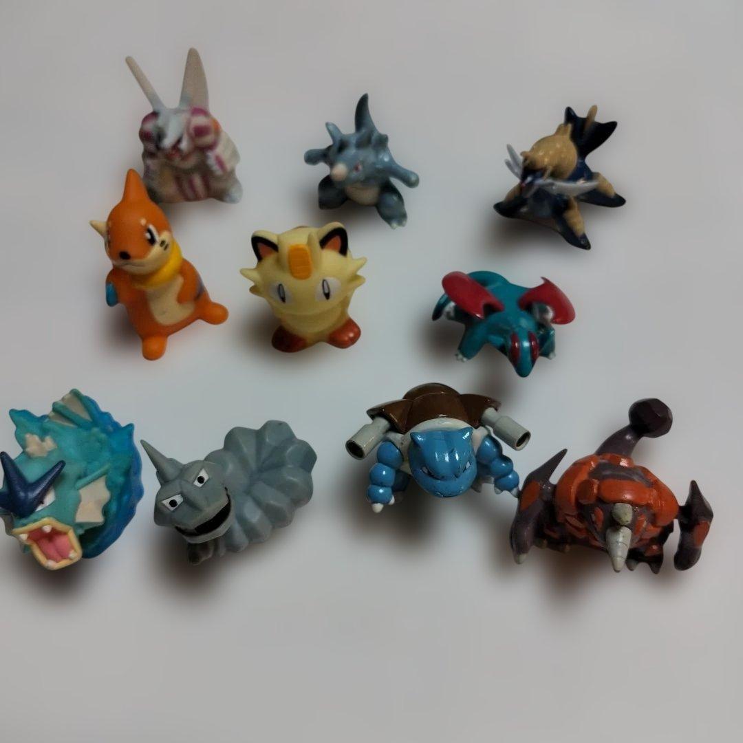 ア*ル様 ポケモン フィギュア、指人形 セット 111体